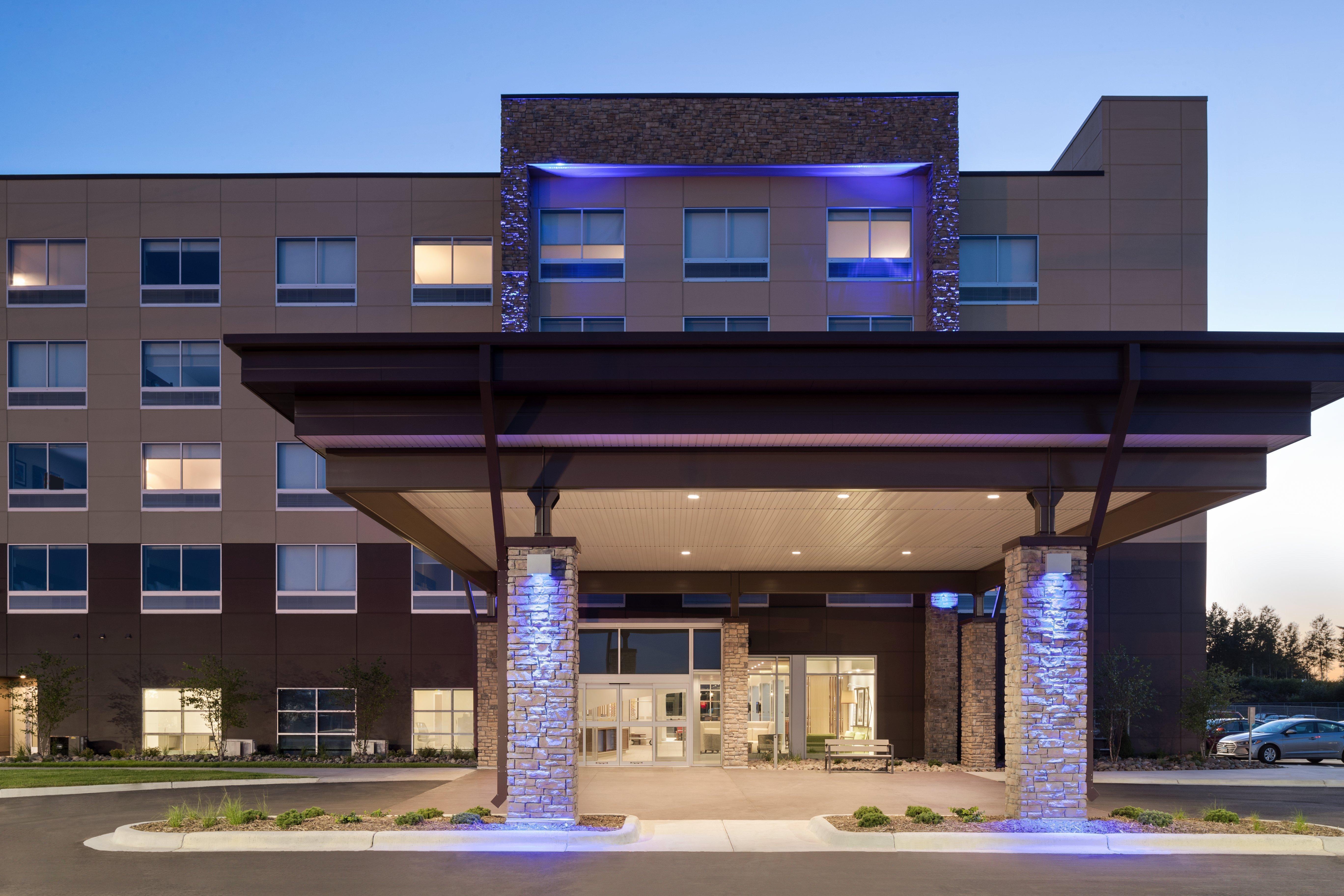 Holiday Inn Express & Suites Duluth North - Miller Hill, An Ihg Hotel Hermantown Kültér fotó